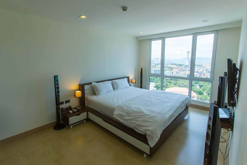 The Cliff Residence Condo Pattaya Chambre photo