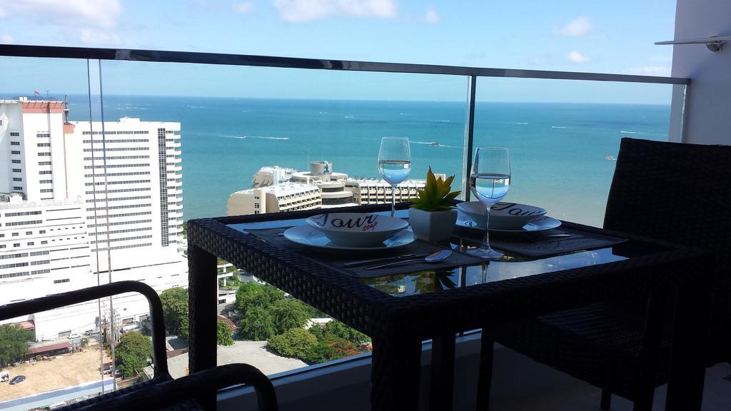 The Cliff Residence Condo Pattaya Chambre photo
