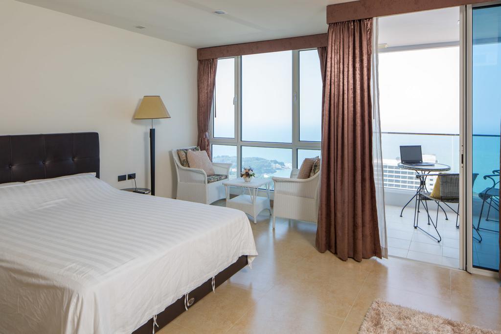 The Cliff Residence Condo Pattaya Chambre photo